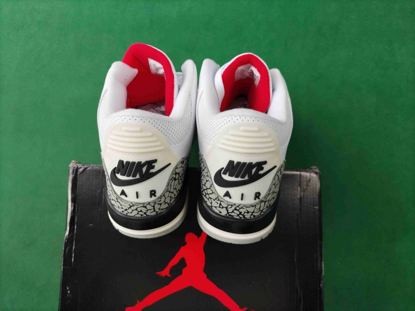 ph055 Air Jordan 3