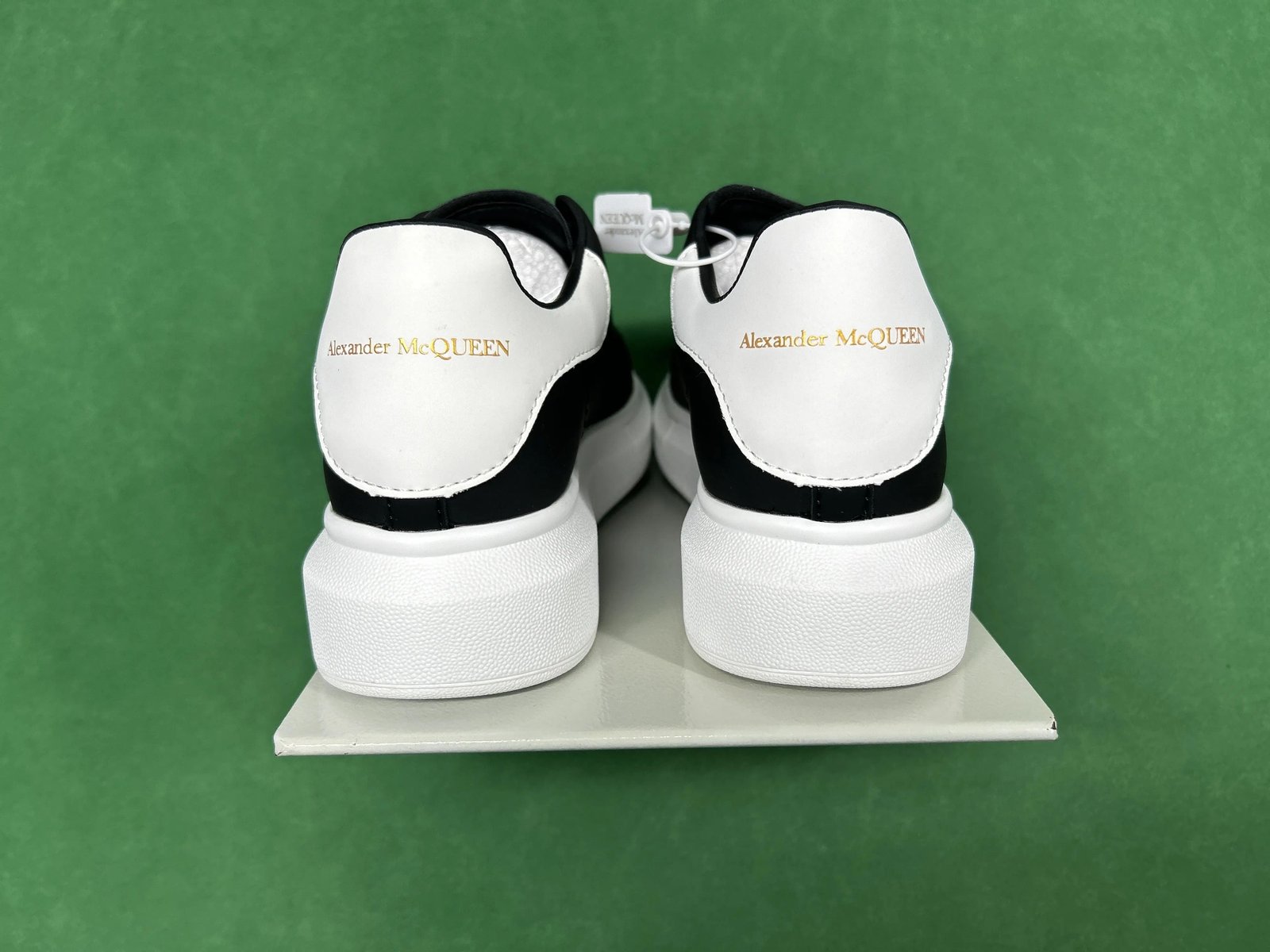 ph066 Alexander McQueen Oversized