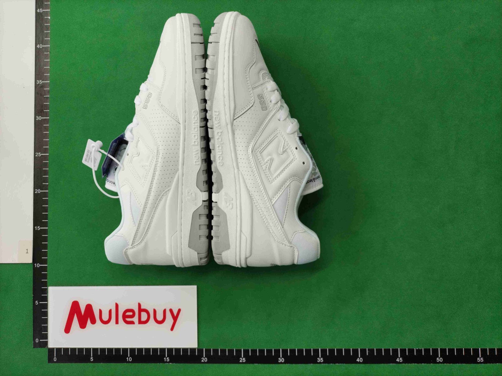 ph080 New Balance 550