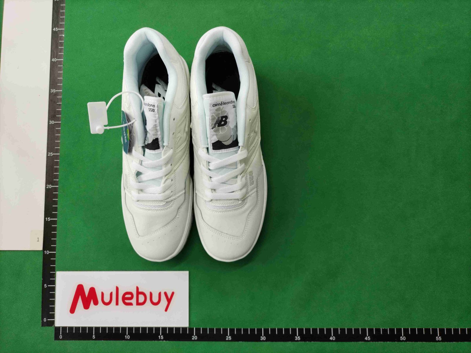 ph080 New Balance 550