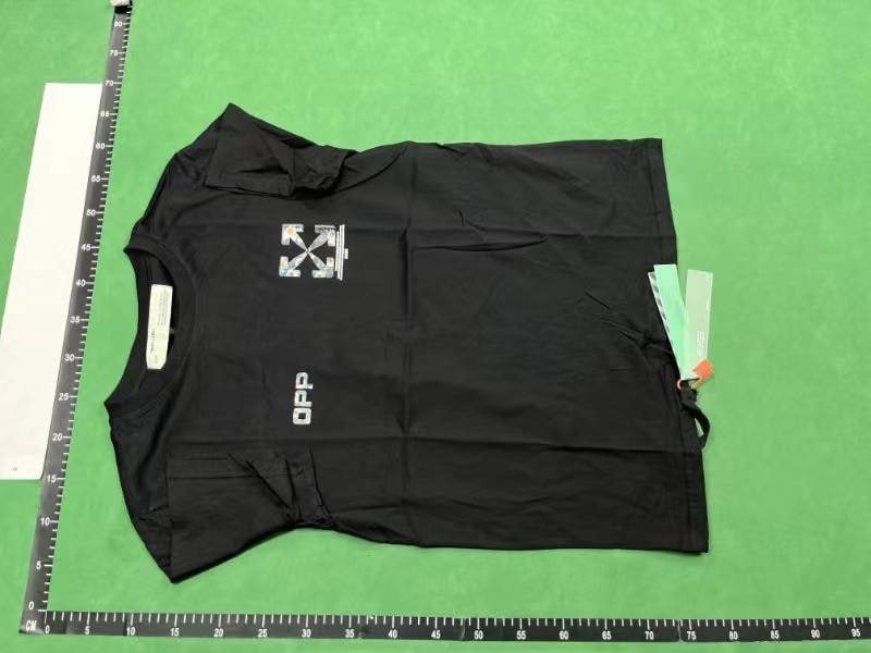 ph087 Off-White Tee